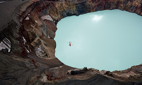 Вулканическое озеро на Камчатке – экскурсии от турбазы Снежная Долина